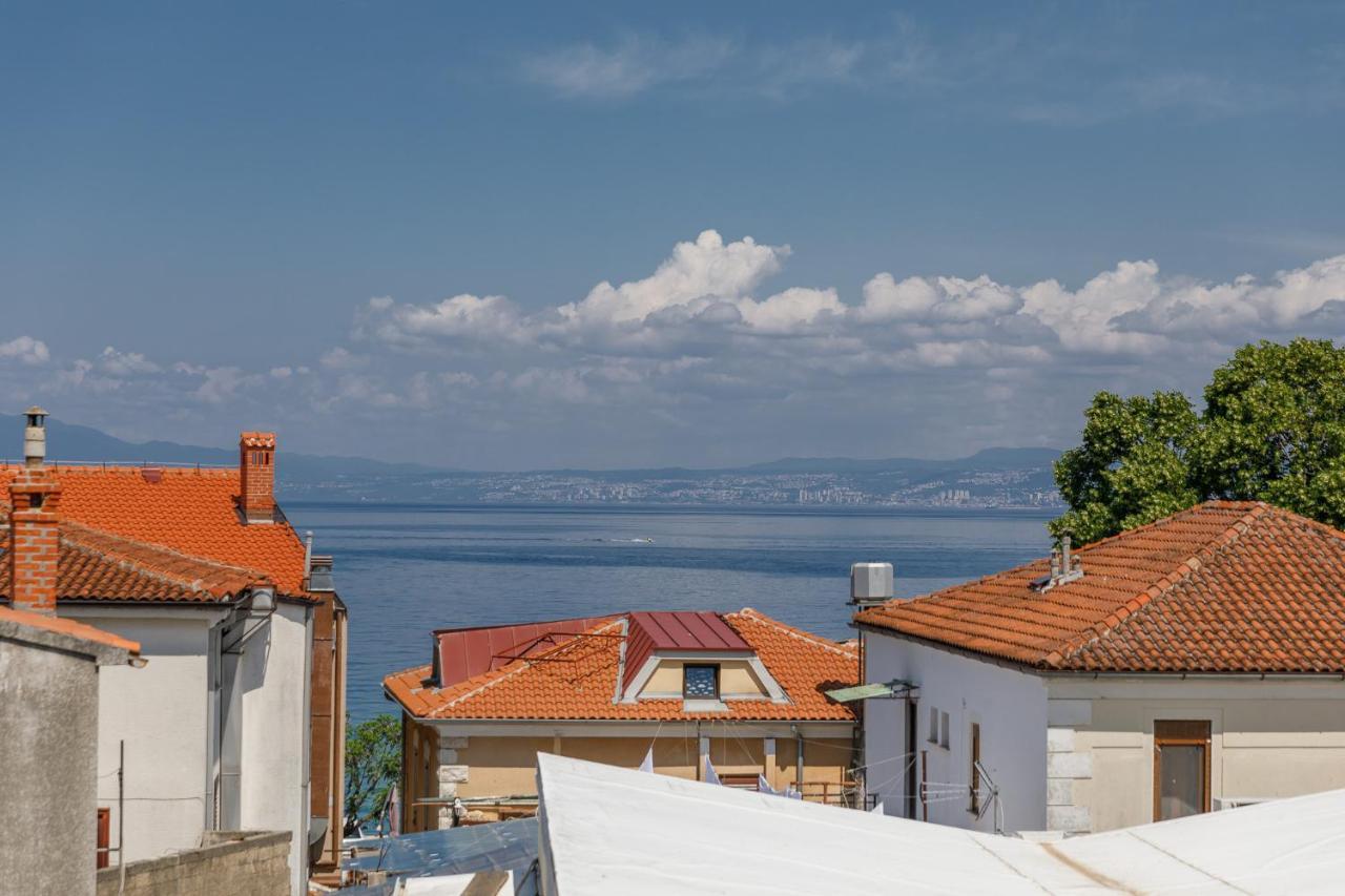 Apartmen Plus U Centru Blizu Plaze Njivice Εξωτερικό φωτογραφία