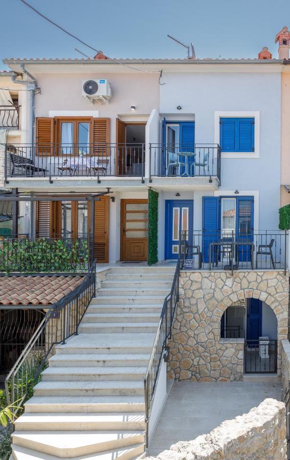 Apartmen Plus U Centru Blizu Plaze Njivice Εξωτερικό φωτογραφία